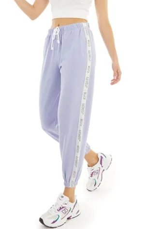 NWT Levi's Graphic Minimal Taping Laundry Sweat Pants Lilac XXL thumbnail 1