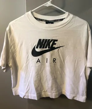 Nike Crop Top thumbnail 1