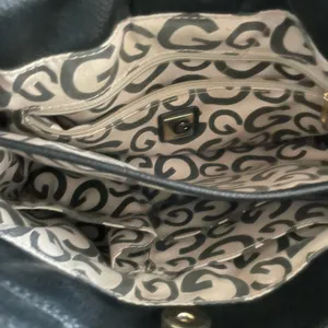 Guess Leather Handbag Black/Coal Top Handle Bag thumbnail 10