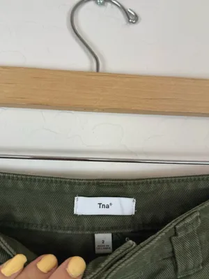 Aritzia TNA dark green wide leg baggy cargo pants thumbnail 3