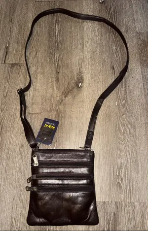 R&R Black Leather Crossbody thumbnail 1