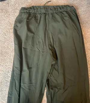 Lululemon Olive Green joggers thumbnail 11