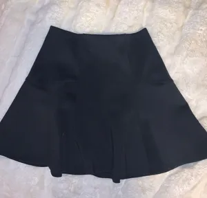 Skirt thumbnail 1