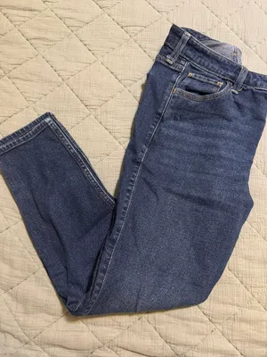 Abercrombie The Skinny High Rise Size 8 thumbnail 3