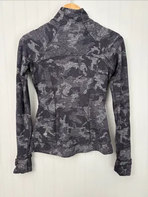 Lululemon Outrun the Elements 1/2 Zip Pullover Long Sleeve Top Blue Black Camo thumbnail 2