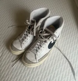 Nike blazers thumbnail 1