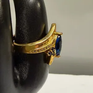 Gold Tone Marquise Blue Sapphire Cluster Ring Size 8 Statement Cocktail thumbnail 3