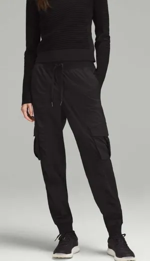 LULULEMON- Dance Studio Relaxed-Fit Mid-Rise Cargo Jogger Black Size M thumbnail 1