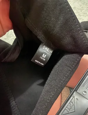SheIn Pleated NWOT Black Envelope Shorts thumbnail 8