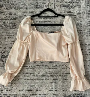 Forever 21 Puff Sleeve Crop Top thumbnail 3