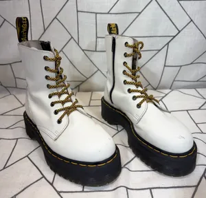 Dr. Martens Jadon Platform Boots Size 8 White Leather Side Zip Lug Sole‎ AW004 thumbnail 1