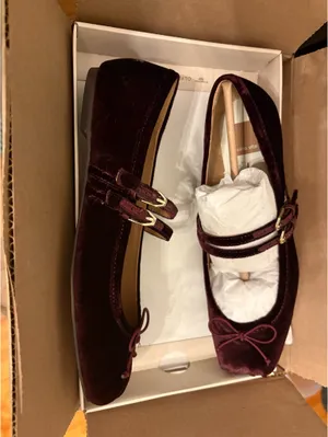 Burgundy Velvet dolce vita Gibsen flats 8.5 thumbnail 3