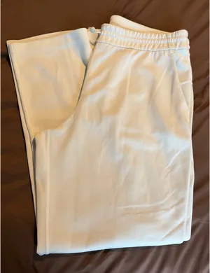 Lululemon Softstreme High-Rise Pant Light Ivory Size 14 thumbnail 1