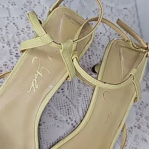 42 Gold yellow leather strappy ankle strap unique rare heel heels sz 8 thumbnail 4