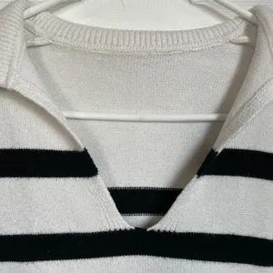 BERSHKA White Navy Blue Striped V Neck Sweater Sailor Summer Size M womens thumbnail 5