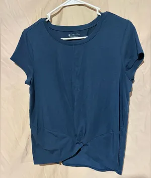 Athleta T-shirt thumbnail 1