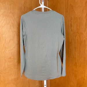 REI Co Op Womens Long‎ Sleeve Baselayer Top Green Textured Medium thumbnail 2