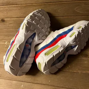 Nike Air Max 95 Corduroy Panache Women's Casual Shoes size 7.5 thumbnail 9