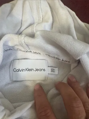 Calvin Klein Jeans Women’s Cropped White Hoodie with Black Logo thumbnail 3
