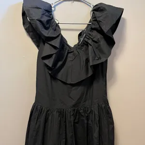 Pomander Place Tuckernuck‎ Black Tiered Ruffle Jo Dress Size XS Black thumbnail 2