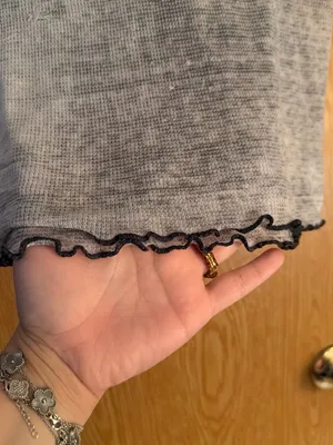 American Eagle Outfitters Gray Ribbed Crop Tee with Lettuce Hem thumbnail 2