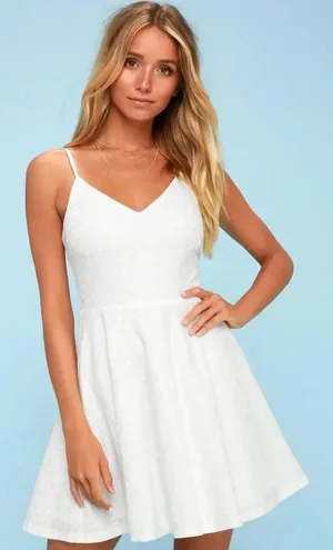 White Dress thumbnail 1