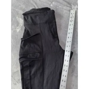 Lululemon Women's Black Cargo Leggings High Rise Zip Pockets Sz 8 thumbnail 7