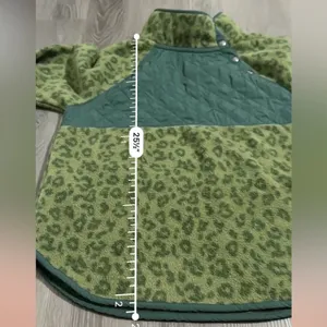 J. Crew Green Leopard Print Quilted Button-Neck Sherpa Long Sleeve Sweater Sz M‎ thumbnail 10