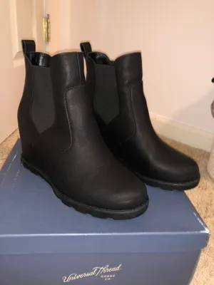 Universal Threads Booties thumbnail 1