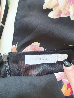 LUSH Floral Maxi Dress Size XL thumbnail 8