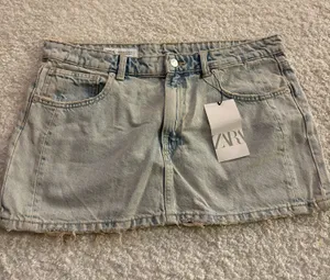 NWT Zara TRF light blue denim mini skirt. Size XL thumbnail 1