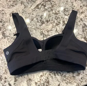 Sports Bra thumbnail 2