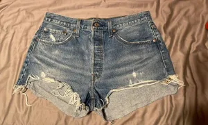 Levi’s 501 Jean Shorts thumbnail 1