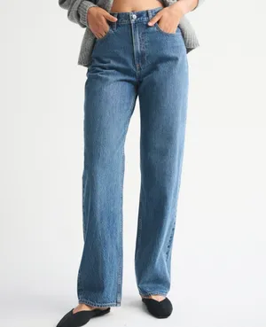 Abercrombie High-Rise Loose Jeans Curve Love thumbnail 4