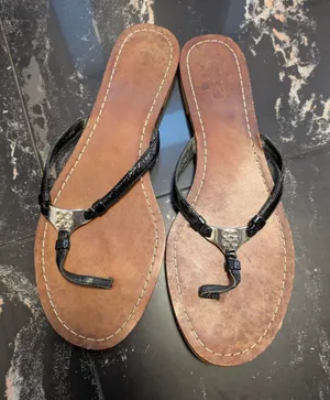 Coach Rachal Black Patent Leather Thong Sandals Size 9½ thumbnail 1