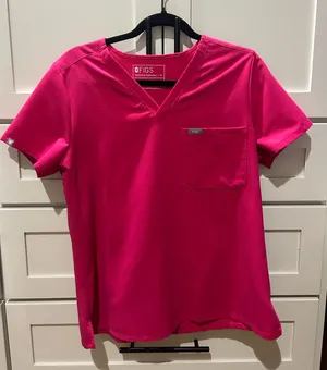 FIGS Scrub Top thumbnail 1