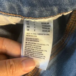 American Eagle Outfitters Light Blue Distressed Skinny Jeans | Size 4 thumbnail 6