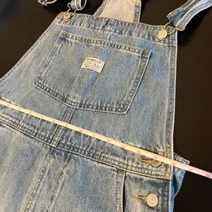 Levis Women's Denim Shortalls Light Wash Bib Overalls Blue Small Country Western thumbnail 10