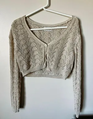 Cropped top thumbnail 1