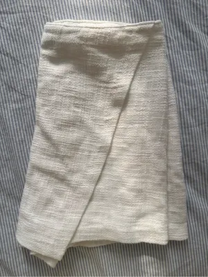 NWT Abercrombie Women's White Textured High-Rise Skort thumbnail 6