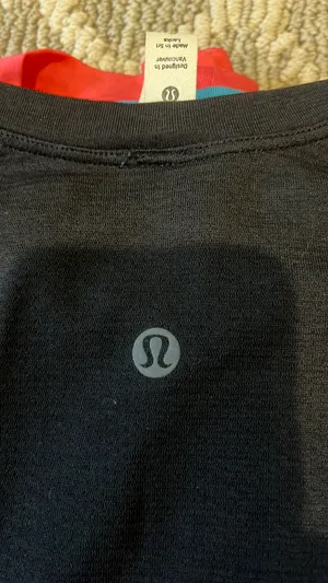 Lululemon Black Cropped Long Sleeve thumbnail 7