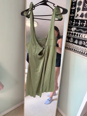 Amazon Green satin dress thumbnail 4