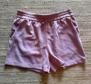 Lululemon Softstreme Shorts 4" thumbnail 1