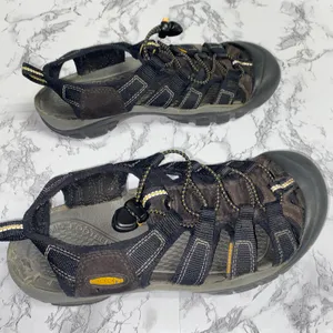 KEEN Black Brown Newport H2 Water Shoes Sandals Women's Size 7* thumbnail 1