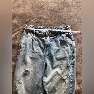 We The Free FREE PEOPLE Loose Fit Distressed Straight Leg Light Wash Denim Jeans Sz 28 EUC thumbnail 5