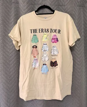 Taylor Swift Eras Tour T-Shirt Gildan thumbnail 1