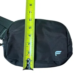 Fabletics Belt Bag Unisex Small Black Nylon Crossbody Fanny Pack Travel Gym NEW thumbnail 8