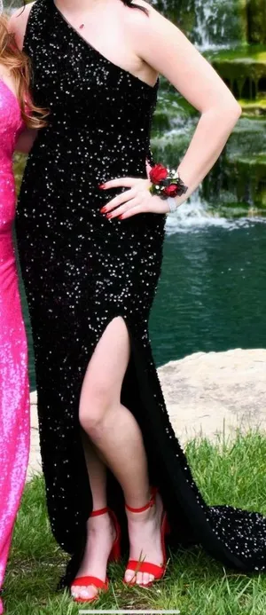 Black Sparkle Prom Dress Size 6 thumbnail 1