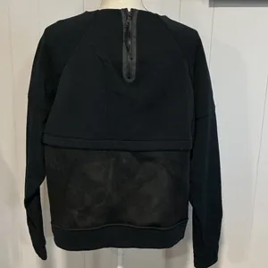 Nike Black Women's Pullover Crew Sweatshirt thumbnail 4