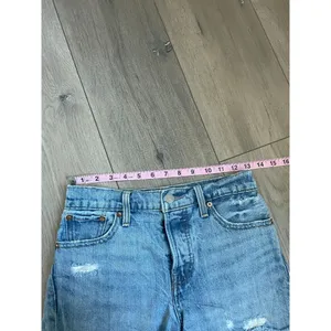 Levi's Premium Denim 100% Cotton Wedgie Shorts Snooze You Loose Distressed 26 thumbnail 8